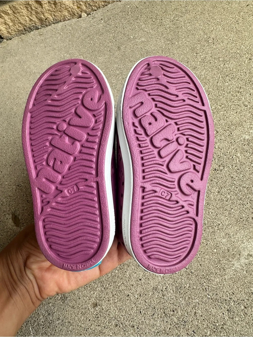 Native lightweight slip